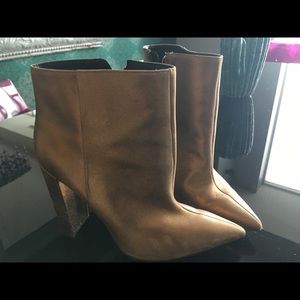 L’Intervalle Metallic Leather Boots!